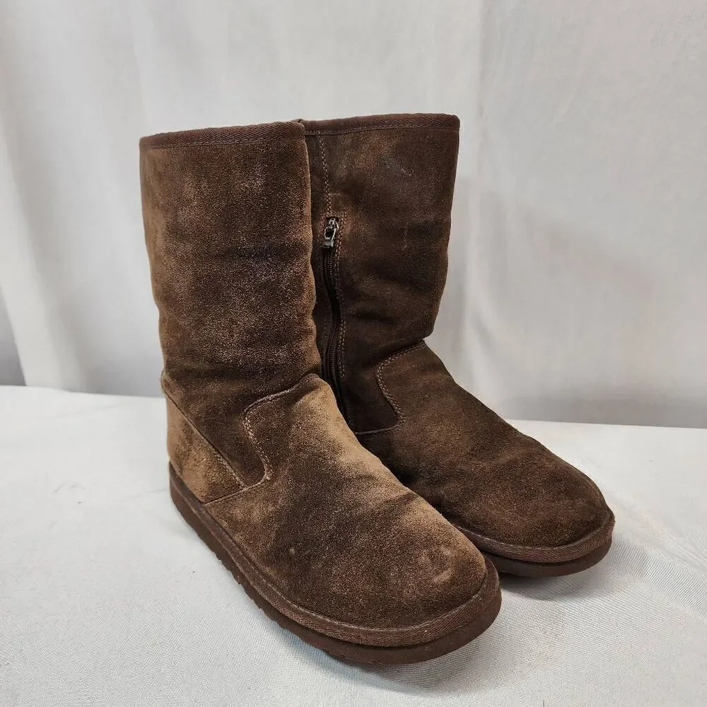 Women’s UGG Boots Size 6 Brown Side Zip S/N 5948 Sheepskin Suede w/ Zippers